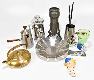 Lot 376 - A collection of ceramics glass and metal ware