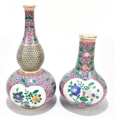 Lot 460 - HEREND; a Chinese inspired double gourd porcelain vase