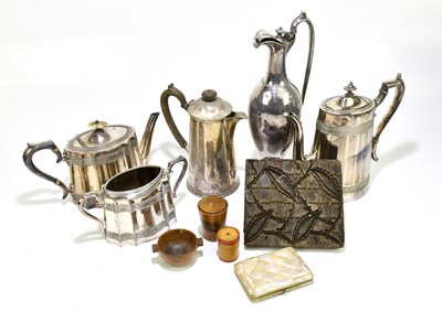 Lot 1292 - A small group of electroplated items to...