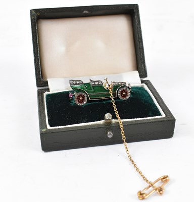 Lot 844 - An unusual early 20th century yellow metal and...