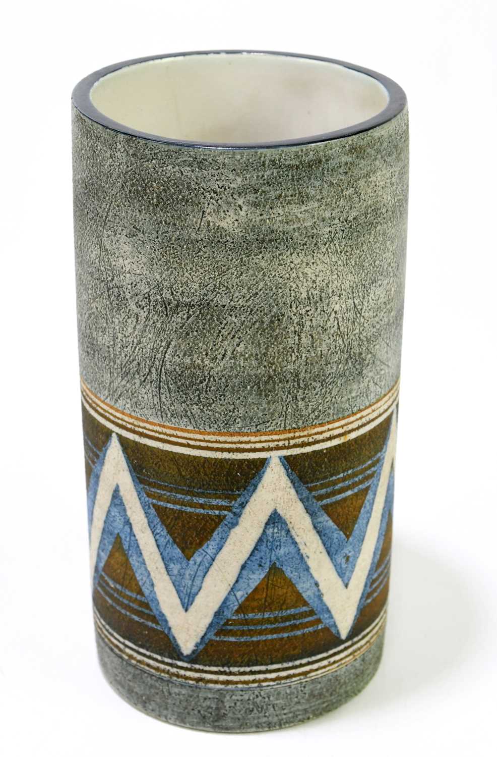 Lot 322 - SUE LOWE FOR TROIKA POTTERY; a cyclinder vase...