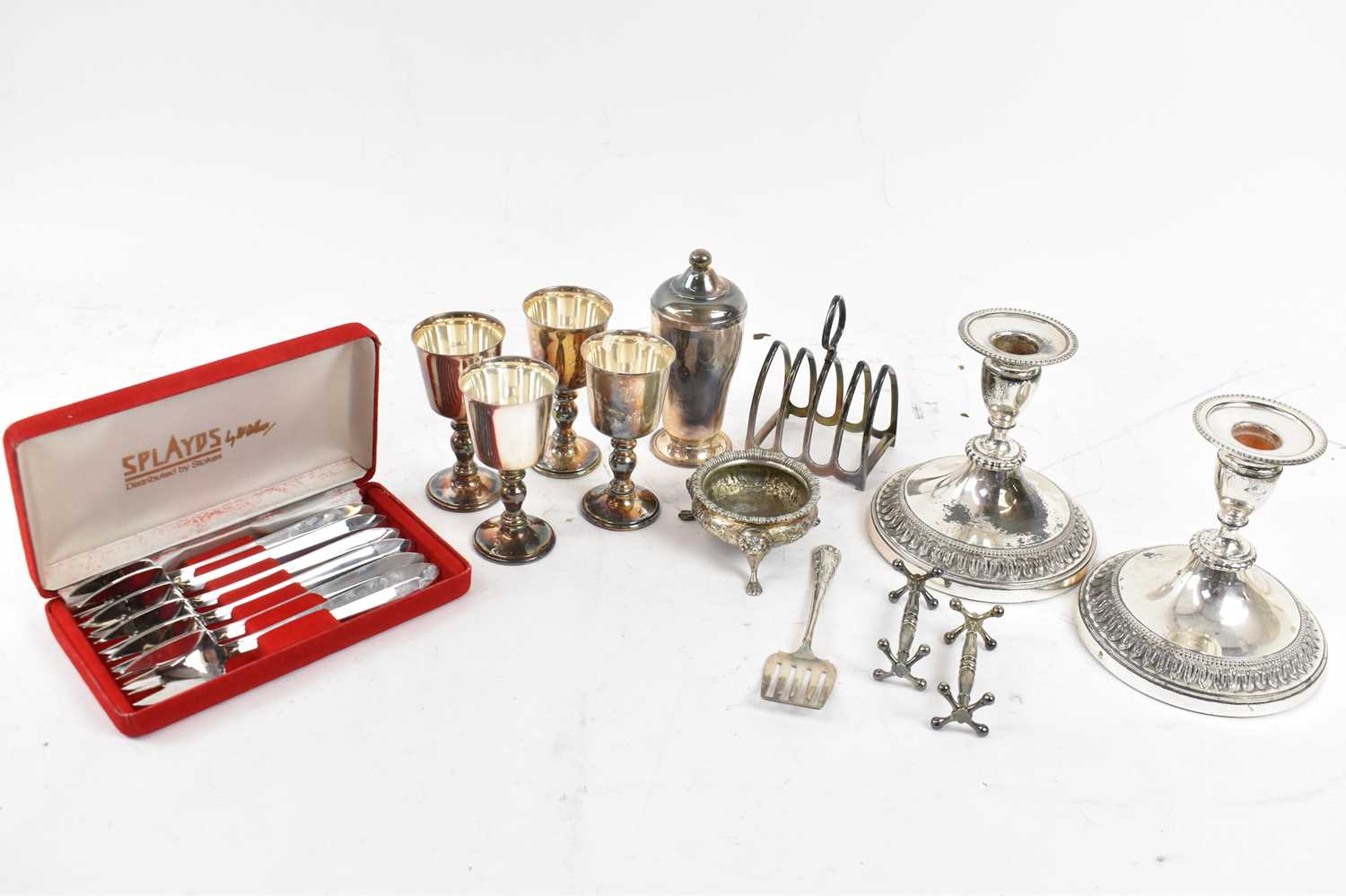 Lot 739 - A small quantity of silver plated items...