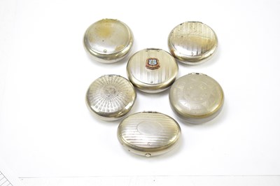 Lot 35 - Six chrome and pewter circular and oval squeeze snuff boxes