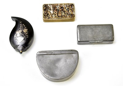 Lot 22 - A 19th century pewter snuff box of curved form