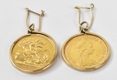 Lot 959 - A pair of Elizabeth II half sovereigns, both...