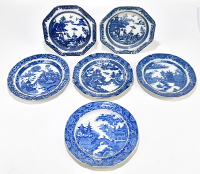 Lot 495 - WORCESTER; two Pearlware octagonal blue and white plates