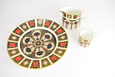 Lot 533 - ROYAL CROWN DERBY; three items of 1128 pattern...