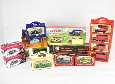 Lot 312 - Various collectors' diecast scale model...