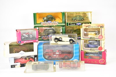 Lot 289 - Various boxed model diecast vehicles to...