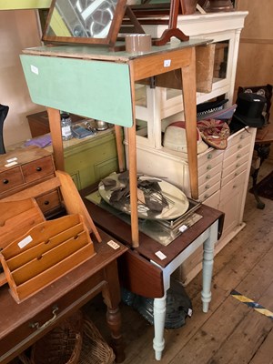 Lot 354 - A vintage drop-leaf table with formica top,...