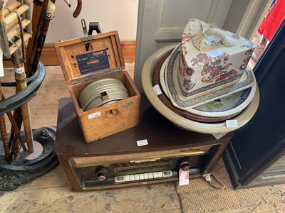 Lot 526 - A vintage Tannhauson 1950s radio together with...