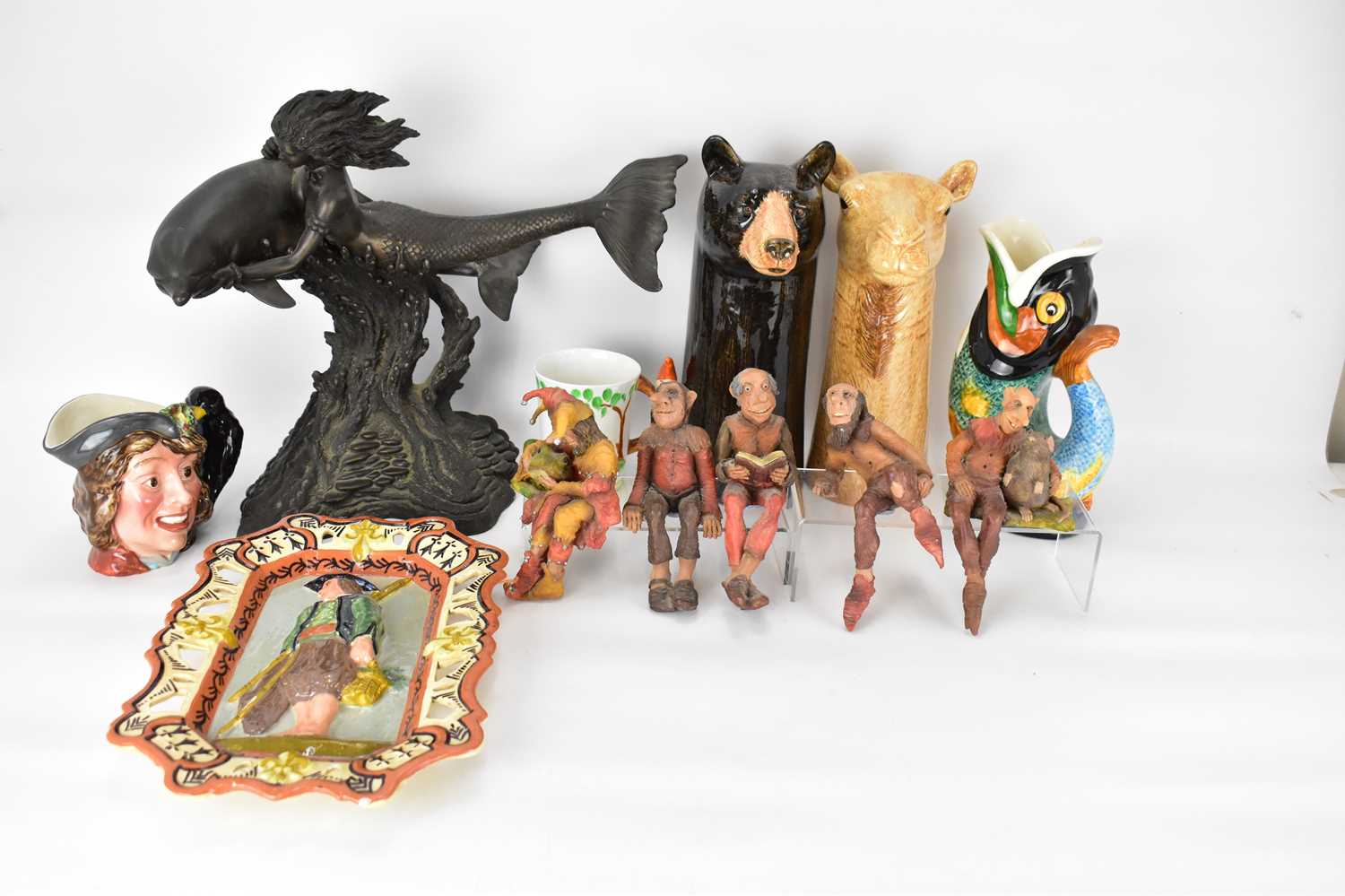 Lot 199 - Various modern collectibles to include a...