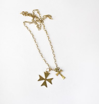 Lot 1224 - A 9ct gold chain, a yellow metal Maltese cross...
