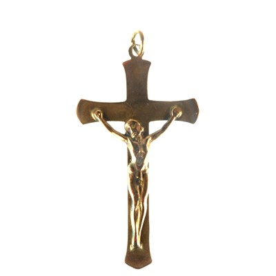 Lot 1218 - A 9ct gold cross pendant with, length 4.1cm,...