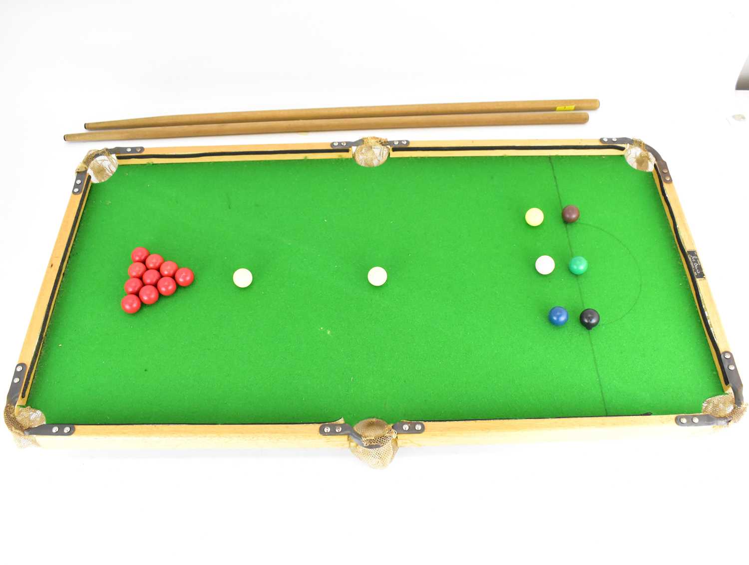 Lot 426 - JOE DAVIES; small tabletop snooker set, boxed.