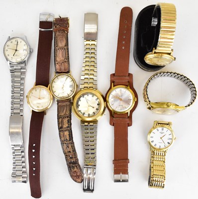 Lot 1433 - Eight gentlemen's wristwatches to include...
