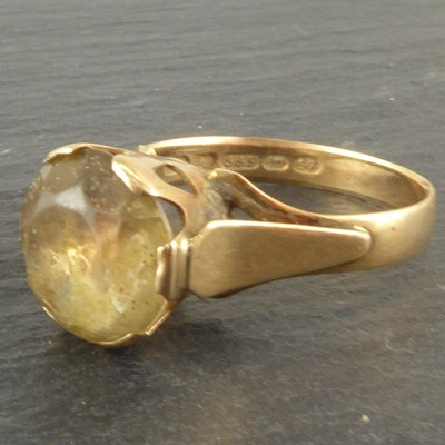 Lot 1121 - A 14ct rose gold quartz dress ring, size N,...