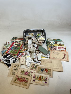 Lot 23 - A quantity of cigarette cards and albums and...