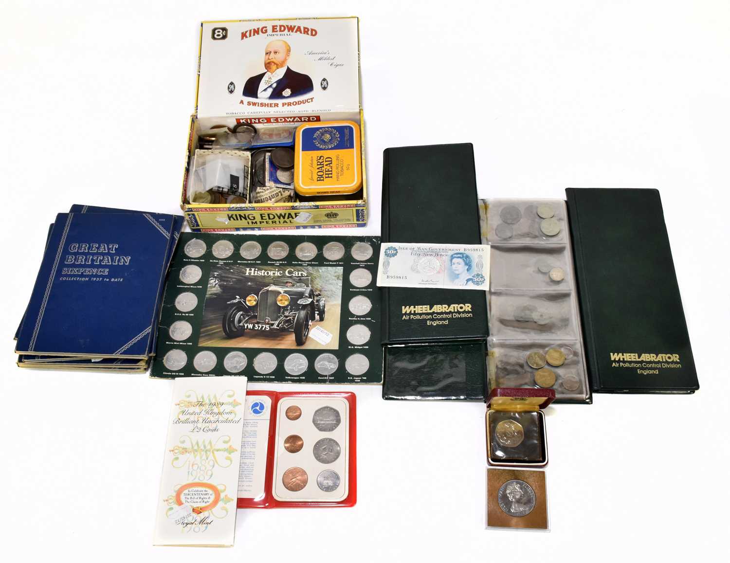 Lot 1333 - A collection of assorted coins