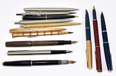 Lot 114 - A collection of assorted fountain and ballpoint pens