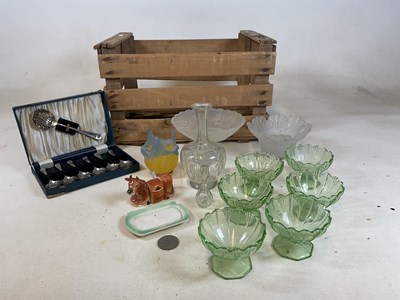 Lot 415 - A set of 1930's pressed glass sundae bowls, a...