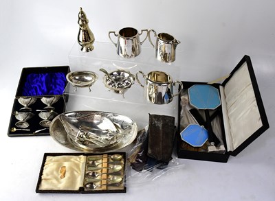 Lot 844 - A quantity of silver plated ware to include a...