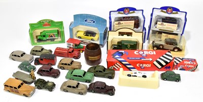 Lot 285 - A collection of assorted model vehicles