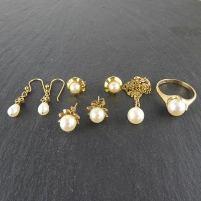 Lot 1299 - A 9ct gold cultured pearl ring, size N, a...