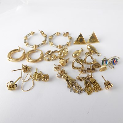 Lot 1282 - Thirteen pairs of gold and gold-coloured metal...