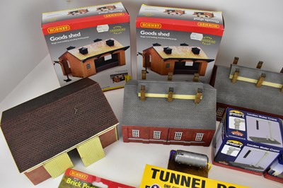 Lot 386 - HORNBY; various boxed and built railway...