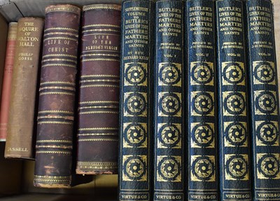 Lot 809 - A quantity of books, predominantly relating to...