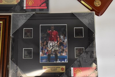 Lot 743 - MANCHESTER UNITED; collectibles to include...