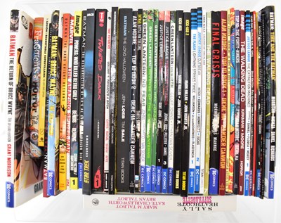 Lot 246 - Forty-one various comic books and fantasy...