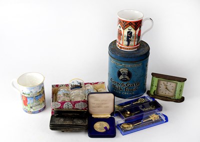 Lot 168 - Two boxed James Sadler mugs and a small...