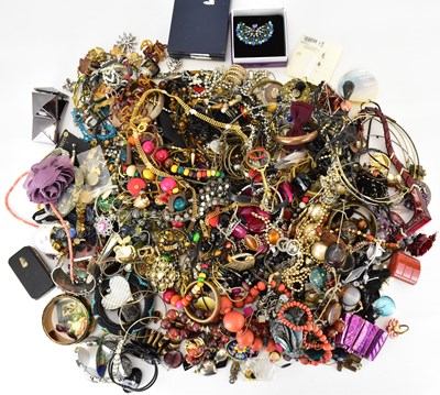 Lot 1357 - A large quantity of modern and vintage costume...