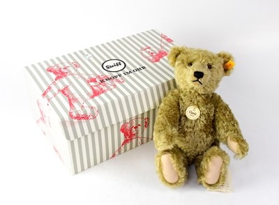 Lot 280 - STEIFF; a 'Classic Teddy Bear 1920' copy, with...