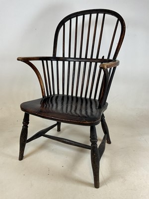 Lot 512 - An oak Windsor chair with one spindle broken,...