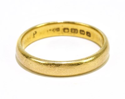 Lot 980a - A 22ct gold wedding band, size Q, approx. 5.5g.