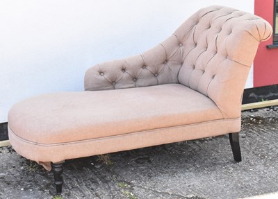 Lot 58 - A 20th century button back upholstered chaise...