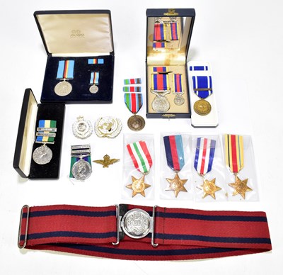 Lot 189 - A collection of WWII and later medals