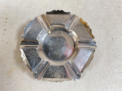 Lot 293 - An Indian white metal hexagonal ashtray with...