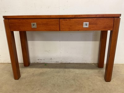 Lot 525 - A contemporary wooden console table with 2...