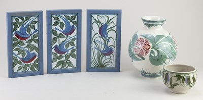 Lot 513 - LAURENCE McGOWAN (born 1942); a Maiolica style...