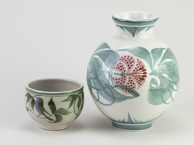 Lot 513 - LAURENCE McGOWAN (born 1942); a Maiolica style...