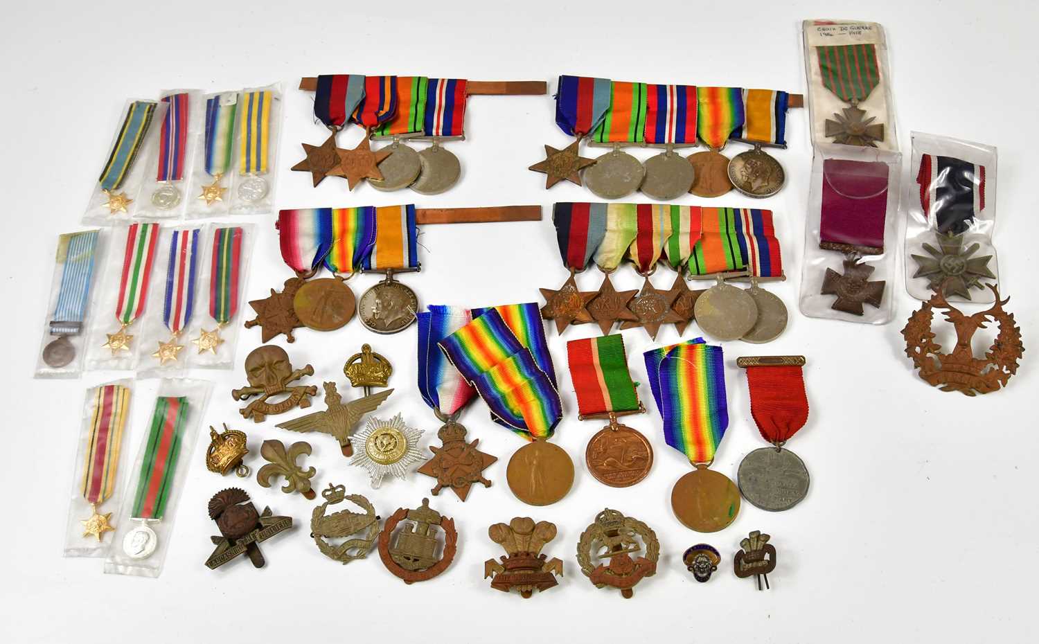 Lot 467 - A selection of medals both WWI and WWII,...