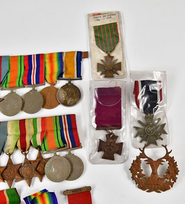 Lot 467 - A selection of medals both WWI and WWII,...