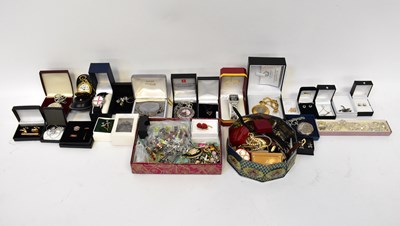 Lot 1251 - A quantity of costume jewellery including...