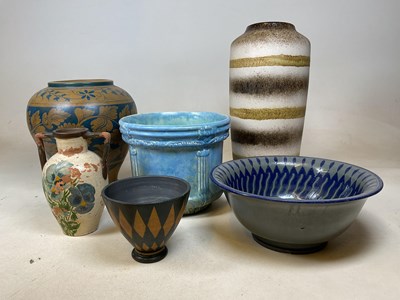 Lot 182 - A collection of English and Continental vases,...