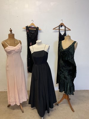 Lot 86 - Five vintage and 20th century evening dresses...