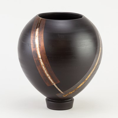 Lot 767 - TONY LAVERICK (born 1961); a black porcelain...